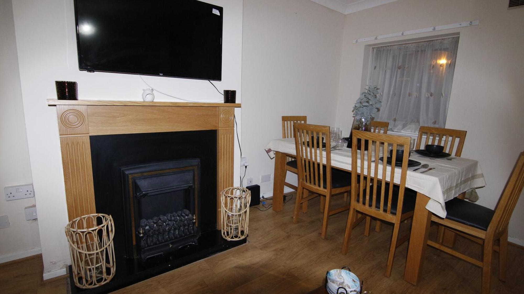 Entire Appartment Near Birmingham City エクステリア 写真